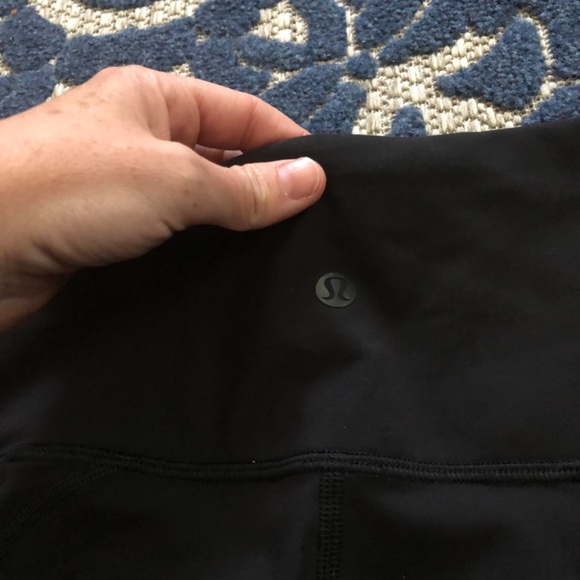 Lululemon Leggings Lace - Picture 9 of 9